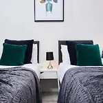 2Bed Nyc Style Apartment In Central Leeds
