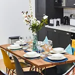 2Bed Nyc Style Apartment In Central Leeds