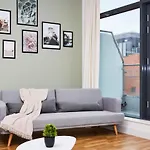 Large Duplex Penthouse - Parking