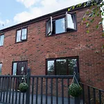 Homebird Property - Wilfrid House