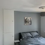 Cheerful 3 Bedroom Townhouse
