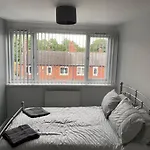 Cheerful 3 Bedroom Townhouse