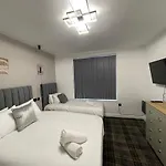 Luis Apartments In Leeds