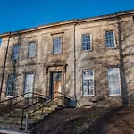 Bv Lux 1 Bedroom At Leeds Cliff Oak Mansion House