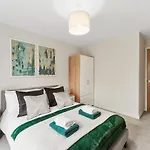 Beautiful Boutique Gem In Leeds - Sleeps 2