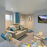 Elland Road Guesthouse