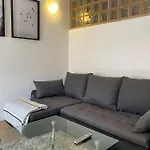 Stunning One B/R Apartment - City Centre