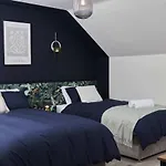 Homebird Property - The Willows