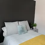Roundhay Roman Avenue Stay