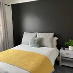 Roundhay Roman Avenue Stay