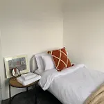 Roundhay Roman Avenue Stay