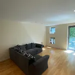 2 Bedroom Apartment In Leeds City Centre