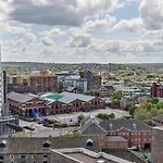Leeds Most Stunning Penthouse! - Sleeps 8