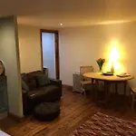 The Quirky, Cosy Hideaway! An Apartment Close To Leeds City Centre