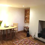 The Quirky, Cosy Hideaway! An Apartment Close To Leeds City Centre