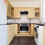 The Victoria - Sleeps 8 - Close To Leeds City Centre!