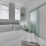 Superior Compact Studio Close To Amenities