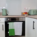 Kest Cozy Apartment In Leeds!