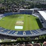 Classic Studio Near Headingley Stadium