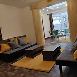 Super 7Bed House - Hot Tub - Large Gathering Meets