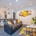 *Ra10W* For Your Most Relaxed & Cosy Stay + Free Parking + Free Fast Wifi *