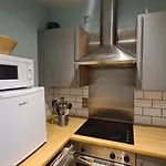 Impressive Apartment At Leeds City Centre