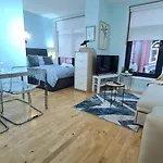 Impressive Apartment At Leeds City Centre