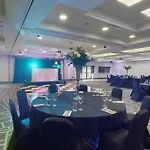Village Hotel Leeds North