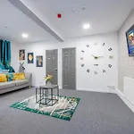 *Ra9Gh* For Your Most Relaxed & Cosy Stay + Free Parking + Free Fast Wifi *