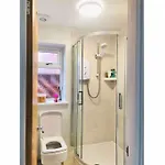 Entire Flat Free Parking Quiet Area *Self-Check In