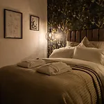 Kirkgate Suites - Majestic City Centre Apartment