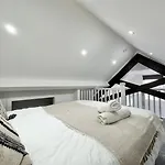 Luxury Duplex City Centre Apartment
