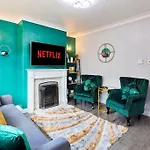 *Little Haven In Leeds* ¤Private Parking¤ Ensuite