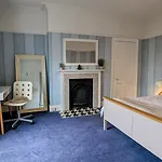 Spacious Home, By Headingley Stadium, Lgi, Leeds Arena, And The University Of Leeds