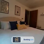 Beautiful Apartment Next To Lgi By Movida Property Group Short Lets & Serviced Accommodation