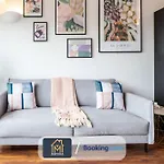 Stylish Two Bed City Centre Apartment By Movida Property Group Short Lets & Serviced Accommodation Leeds