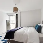 1 Bed Modern Apartment In A Converted Mill
