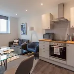 Fantastic 1 Bedroom Apartment Leeds