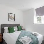 Modern 1 Bedroom Apartment Leeds