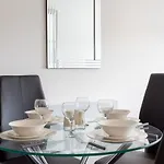 Charming 1 Bedroom Apartment In Leeds
