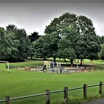 -Rc7H- For Your Relaxed & Cosy Free Parking