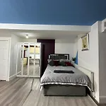 Modern & Cosy Studio Near City Centre