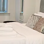 Leeds City Escape - Stylish Apartment