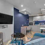 Roomzzz Aparthotel Leeds City