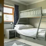 Modern Family Home - Gateway To Yorkshire