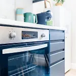 Beautiful Apartment & Central Location & King Size Bed