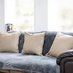Spacious 3 Bedroom Ground Floor Apartment - 10 Mins From City Centre