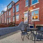 Raa12S For Your Relaxed And Cosy Stay With Free Parking