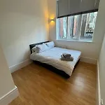 Briggate Bliss Apartment In Leeds