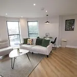 Cosy 1 Bed Apartment In Central Leeds Free Netlfix And Sky Tv And Coffee Machine